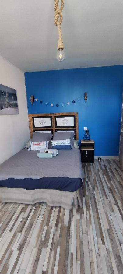 2 chambres côté plage Hyères Esterno foto